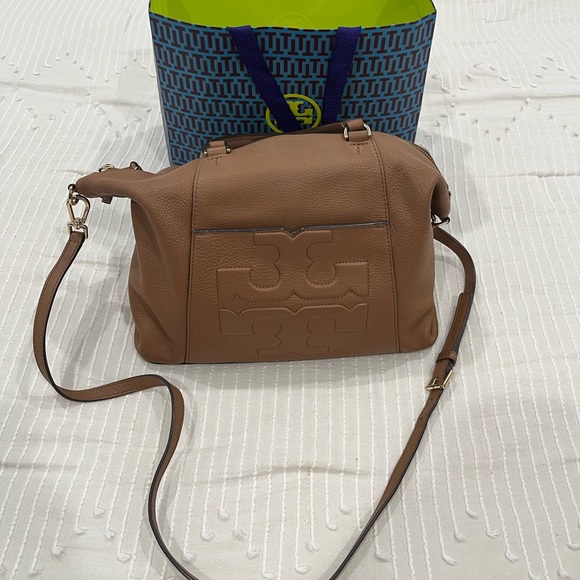 Tory Burch Handbags - Tory Burch Bombe T Satchel